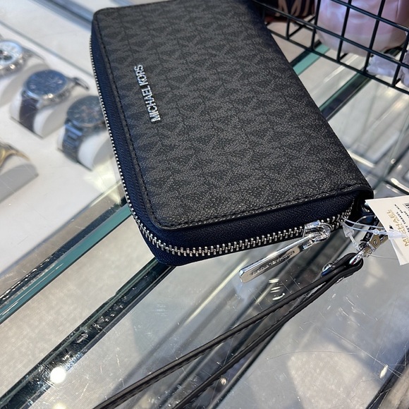 Michael Kors MK Signature Large Flat Multi-Function Phone Case Wallet Wristlet - Picture 4 of 16